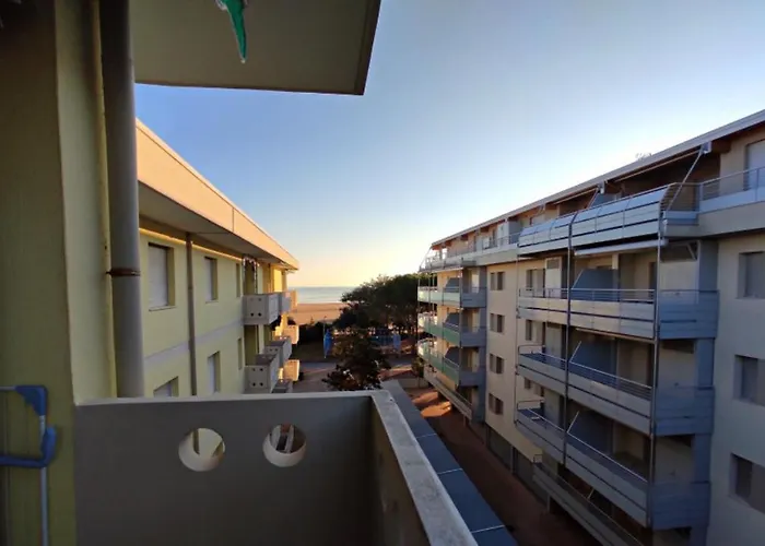 Functional Studio With Balcony - Beahost